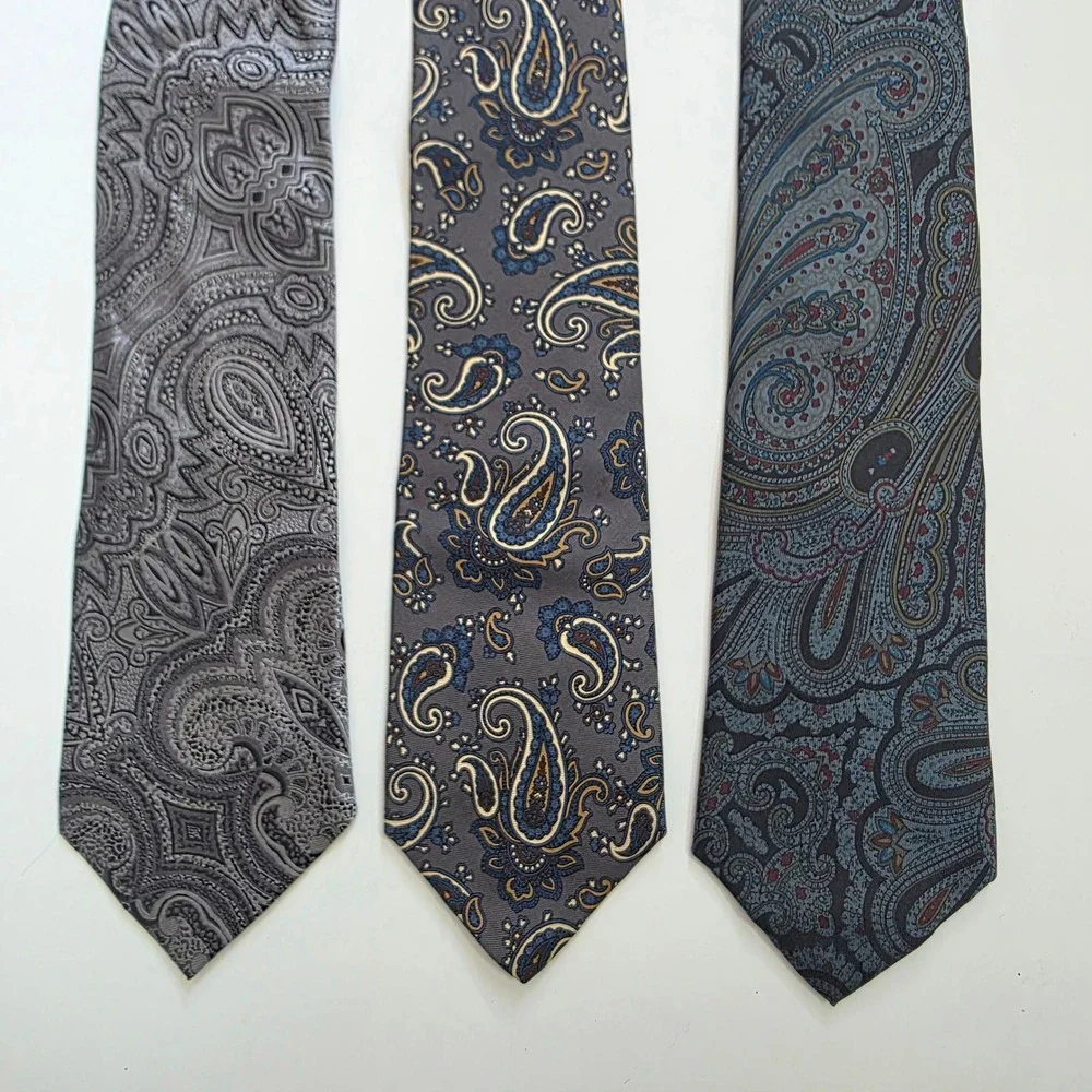 Lot of 3 Mens Paisley Ties Sean John Liberty of London 417 Van Heusen Grey Blue